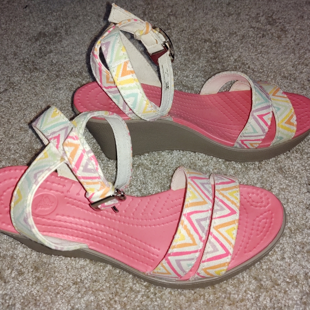 Women's Crocs Dress Shoes Size 7